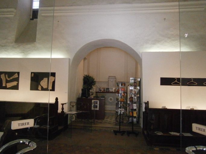 Chapelle et autel en marbre
