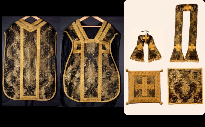XIXe siècle Ornement liturgique avec bouquets et rinceaux fleuris avec des épis de blé en or