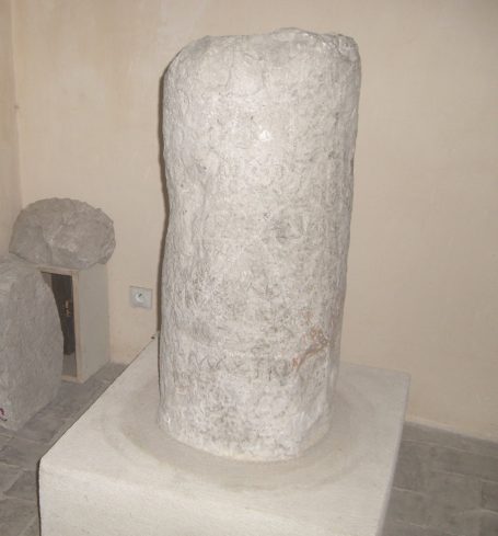 Pierre romaine 8