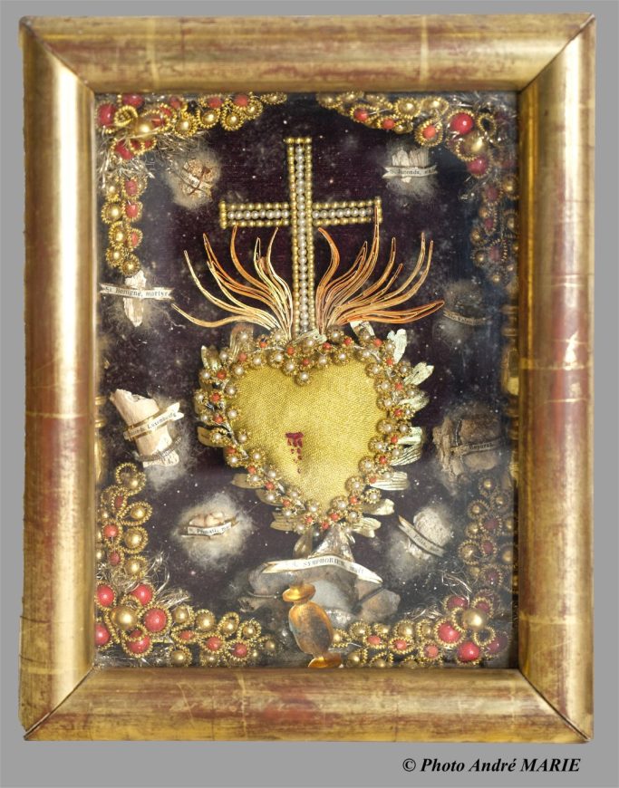 Sacré-Cœur avec des reliques de plusieurs saints- vers 1870