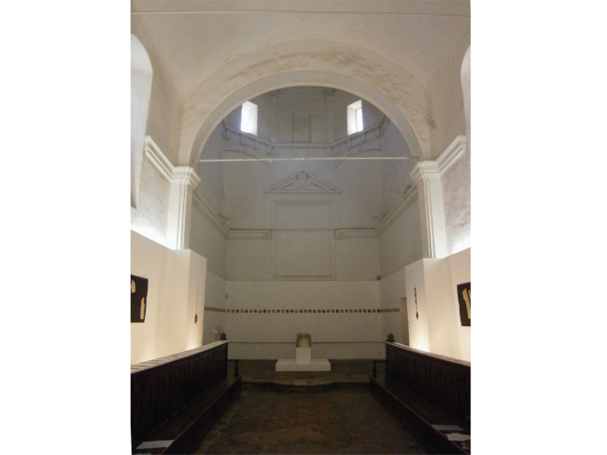 Intérieur coté porte obturée